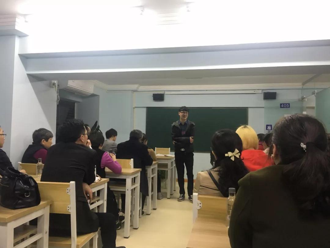 ——重庆欧美同学会(重庆留学人员联谊会)常务理事陈志林开展家庭教育