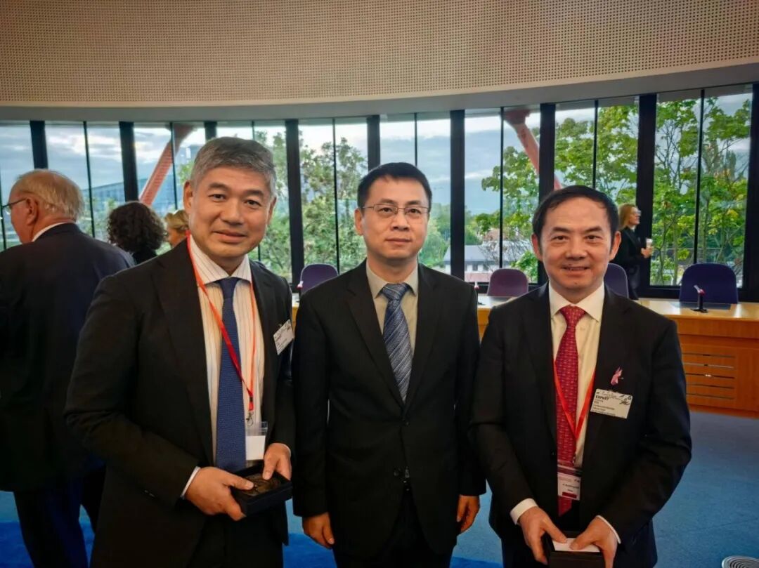 9a0cdfc720a508e411a5c8f8ae66a124